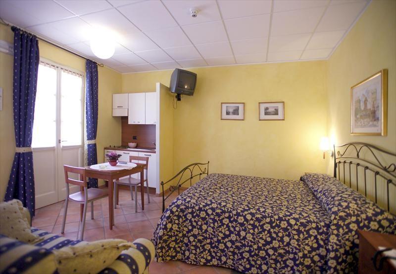 Albergo Badellino 布拉 外观 照片