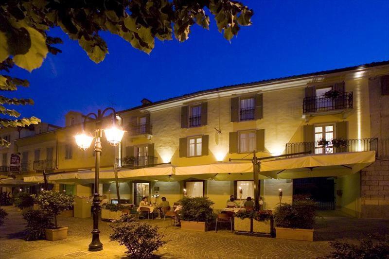 Albergo Badellino 布拉 外观 照片