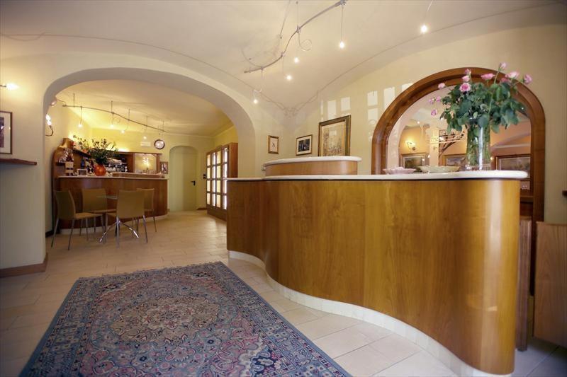 Albergo Badellino 布拉 外观 照片