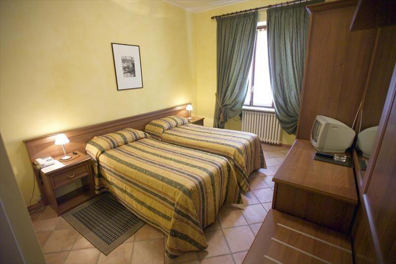 Albergo Badellino 布拉 外观 照片