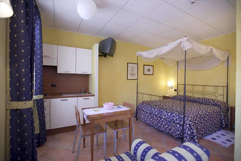 Albergo Badellino 布拉 外观 照片